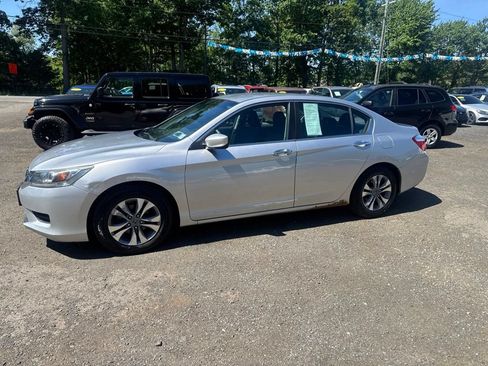 Used 2014 Honda Accord LX image 17