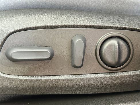 Used 2022 Buick Enclave Essence w/ Sound and Sites Package image 30