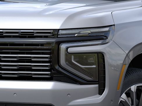 New 2026 Chevrolet Suburban High Country AWD/4WD image 10