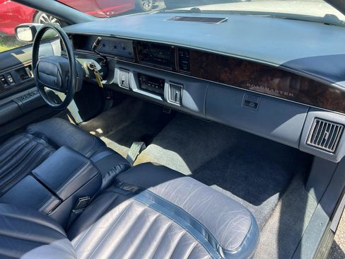 Used 1991 Buick Roadmaster Estate RWD image 19