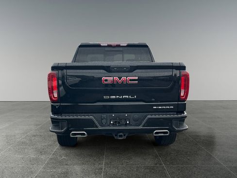 Used 2023 GMC Sierra 1500 Denali w/ Denali Reserve Package AWD/4WD image 6