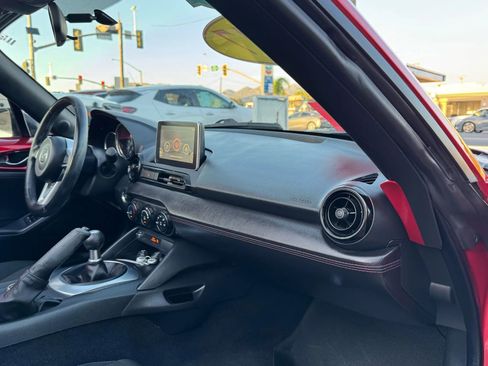 Used 2017 MAZDA MX-5 Miata RF Club image 33