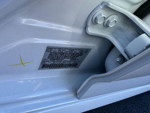 Used 2024 Nissan Sentra SR w/ SR Premium Package image 24