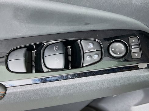 New 2025 Nissan Altima 2.5 SR image 20