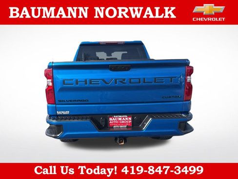 Used 2024 Chevrolet Silverado 1500 Custom w/ LPO, Dark Essentials Package AWD/4WD image 4