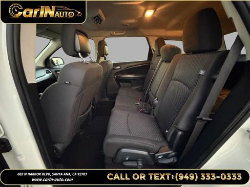 Used 2018 Dodge Journey SE w/ Popular Equipment Group image 14