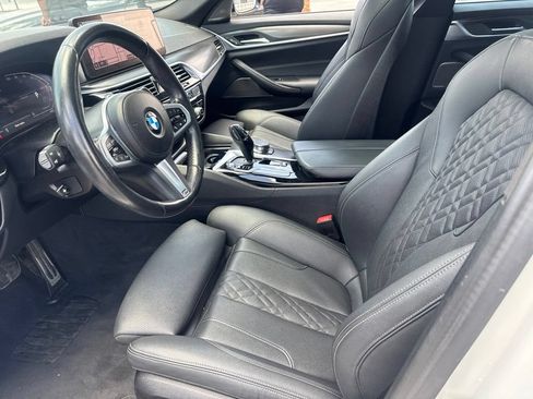 Used 2023 BMW 540i w/ M Sport Package RWD image 12