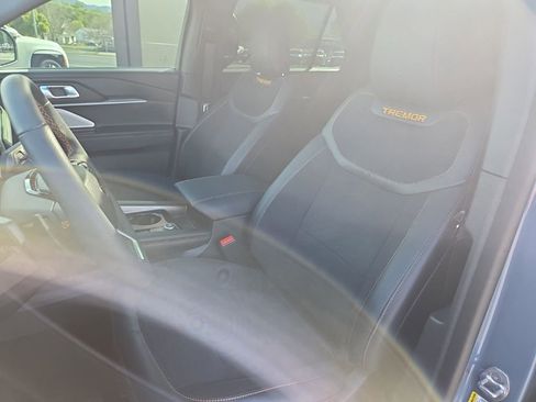 Used 2026 Ford Explorer Tremor w/ Tremor Ultimate Package AWD/4WD image 22