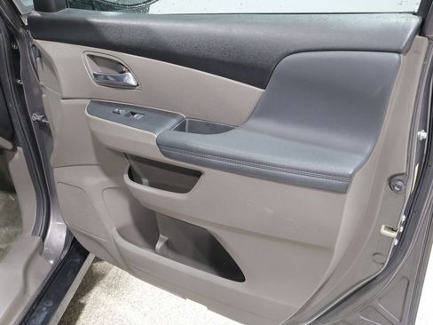 Used 2015 Honda Odyssey EX image 29