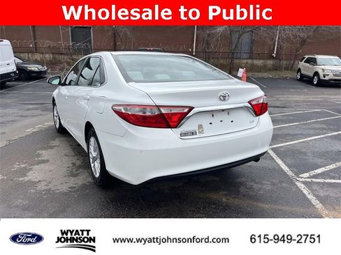 Used 2017 Toyota Camry LE image 5