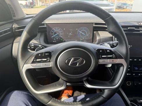 Certified 2024 Hyundai Tucson Limited AWD/4WD image 17