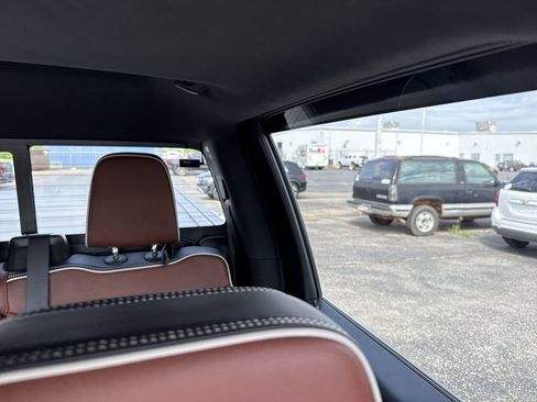 Certified 2024 GMC Sierra 3500 Denali Ultimate AWD/4WD image 12