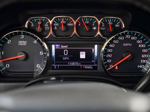 Used 2019 GMC Yukon XL SLT w/ Open Road Package AWD/4WD image 24