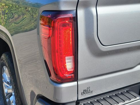 Used 2024 GMC Sierra 1500 Denali AWD/4WD image 11
