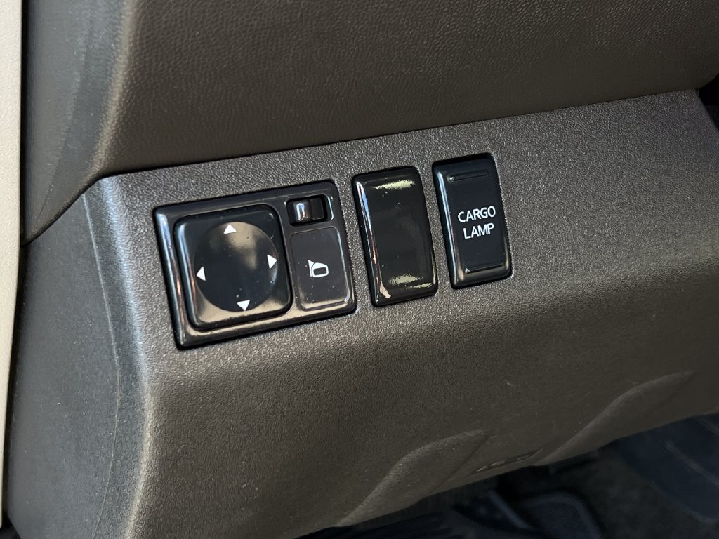 Used 2012 Nissan Frontier SV RWD image 7