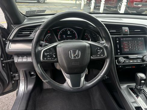 Used 2018 Honda Civic Sport Touring image 15