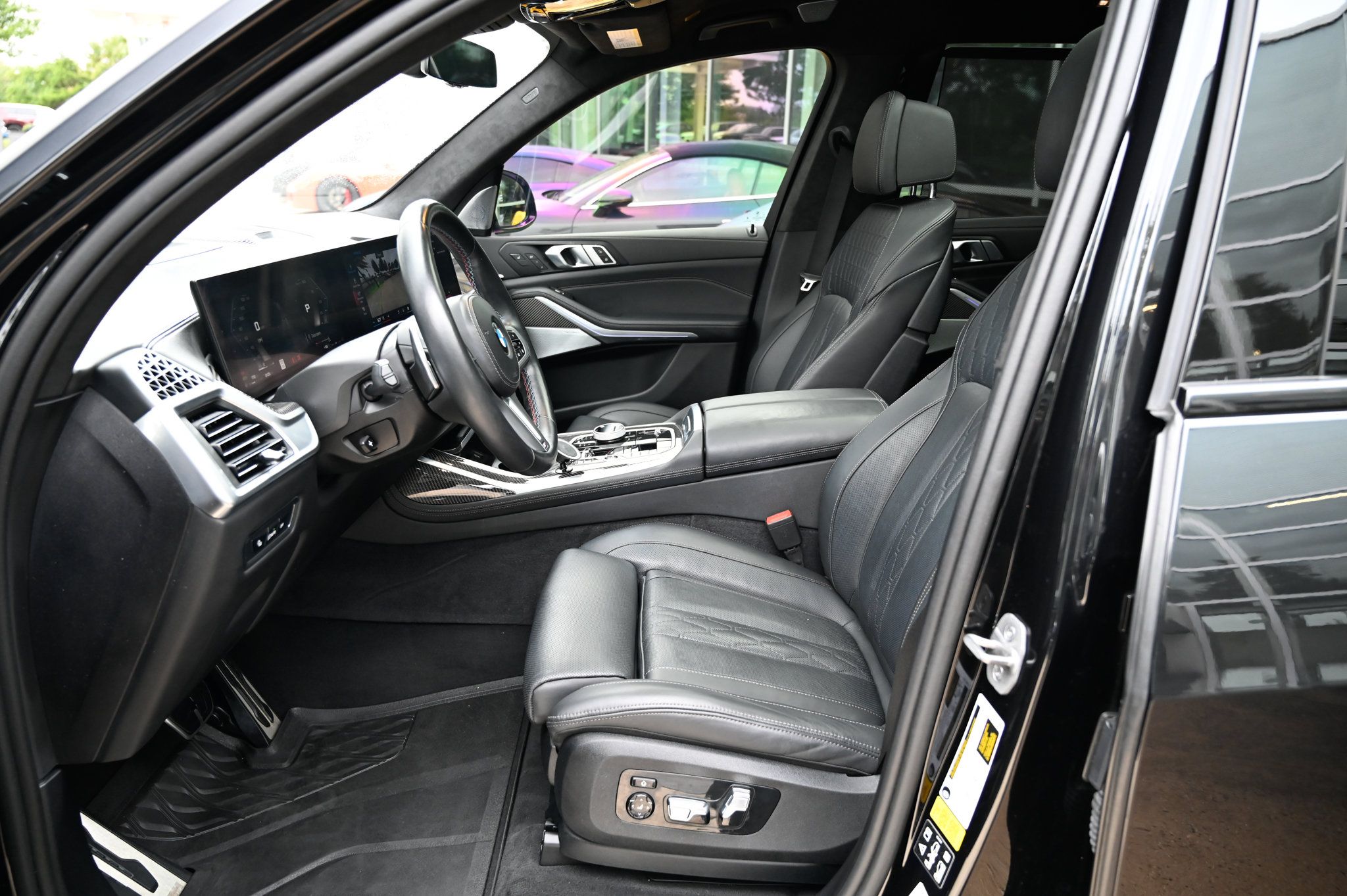 Used 2024 BMW X7 M60i w/ Executive Package AWD/4WD image 17