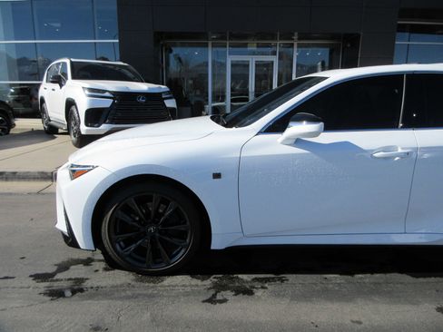 Used 2025 Lexus IS 300 F Sport image 2