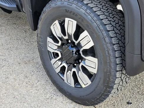 New 2026 GMC Sierra 2500 Denali w/ Denali Reserve Package image 5