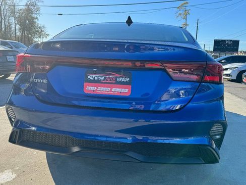 Used 2022 Kia Forte LXS image 5