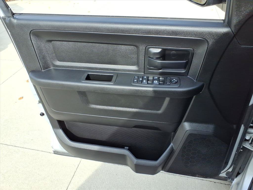 Used 2018 RAM 2500 Tradesman w/ Chrome Appearance Group AWD/4WD image 19