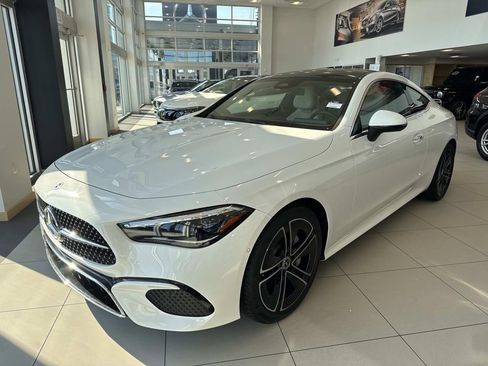 Used 2024 Mercedes-Benz CLE 300 4MATIC Coupe image 3