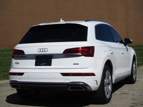 Used 2023 Audi Q5 2.0T Premium Plus w/ Premium Plus Package AWD/4WD image 7