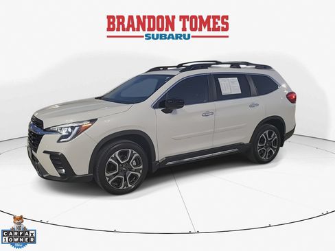 Used 2025 Subaru Ascent Touring AWD/4WD image 4