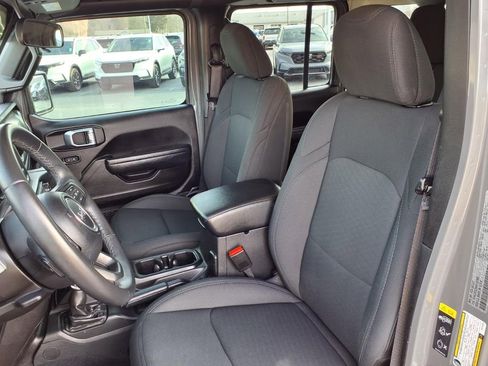 Used 2022 Jeep Wrangler Unlimited Sport S image 8