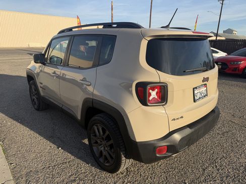 Used 2016 Jeep Renegade 75th Anniversary image 4