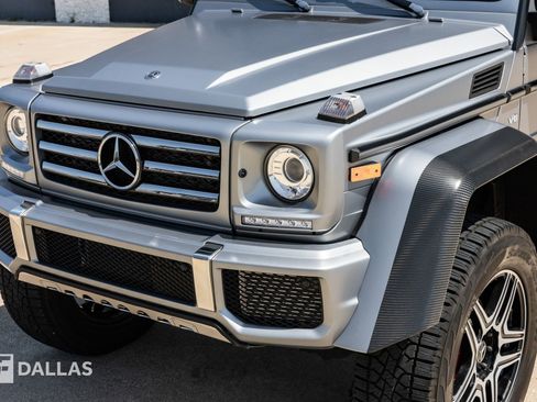 Used 2018 Mercedes-Benz G 550 Squared image 6