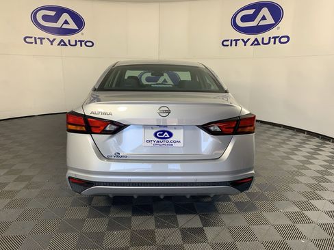 Used 2024 Nissan Altima 2.5 S image 4