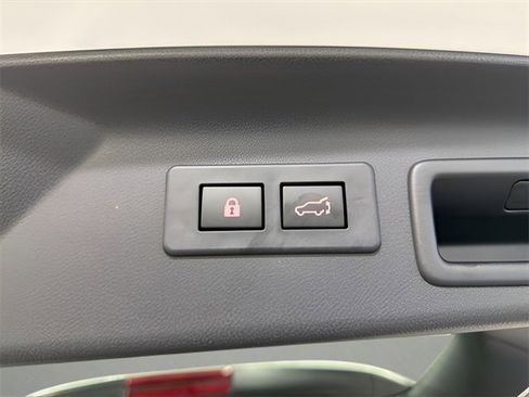 Certified 2025 Subaru Forester Touring w/ Protection Package image 38