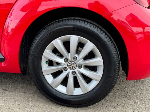 Used 2017 Volkswagen Beetle 1.8T S image 29