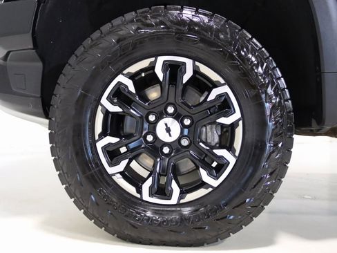 Used 2022 Chevrolet Silverado 1500 ZR2 w/ Technology Package image 77