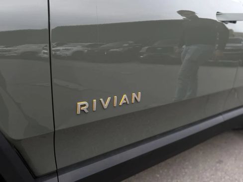 Used 2023 Rivian R1S Launch Edition Quad AWD/4WD image 44