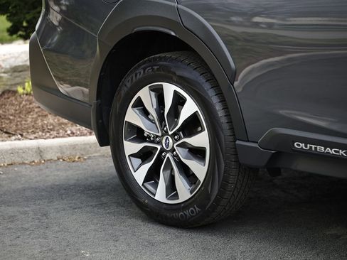 Used 2025 Subaru Outback Touring XT image 6