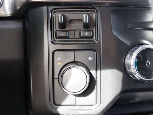 Certified 2024 Ford F250 Lariat AWD/4WD image 14