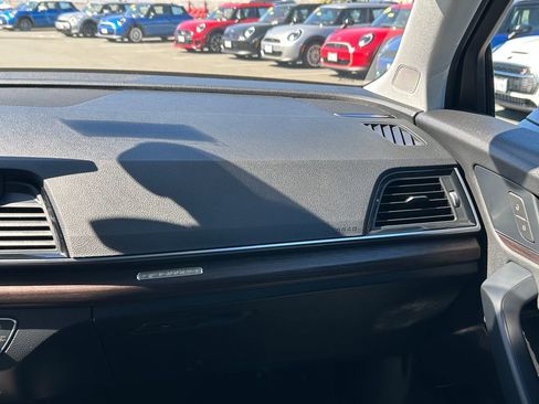 Used 2023 Audi Q5 e Premium Plus w/ Premium Plus Package image 26