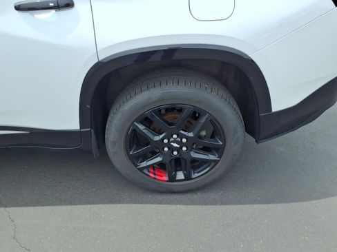 Used 2019 Chevrolet Traverse Premier w/ Redline Edition AWD/4WD image 21
