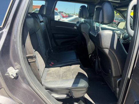 Used 2017 Jeep Grand Cherokee Altitude RWD image 12