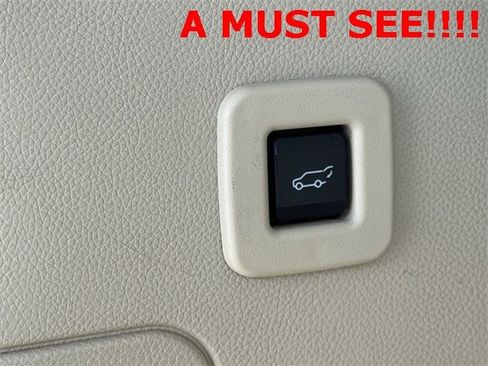 Used 2017 Lincoln Navigator Reserve image 33