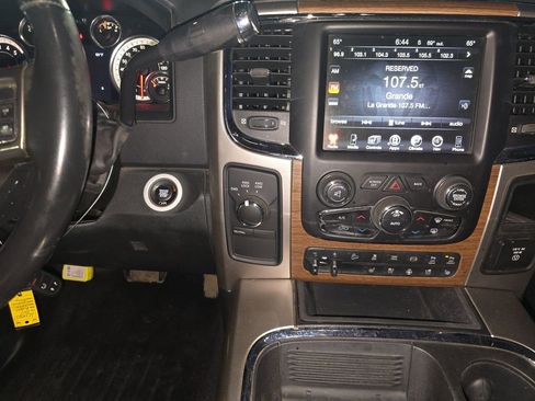 Used 2017 RAM 2500 Laramie w/ Off Road Package image 11