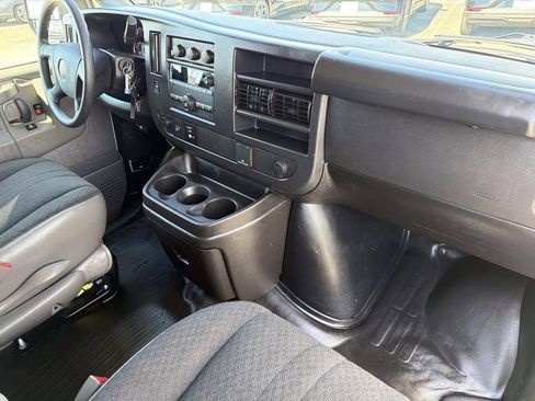 Used 2024 GMC Savana 2500 w/ Driver Convenience Package image 22