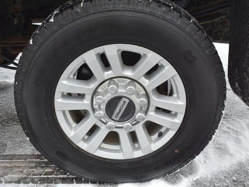 Used 2019 Ford F250 XLT w/ XLT Value Package image 49