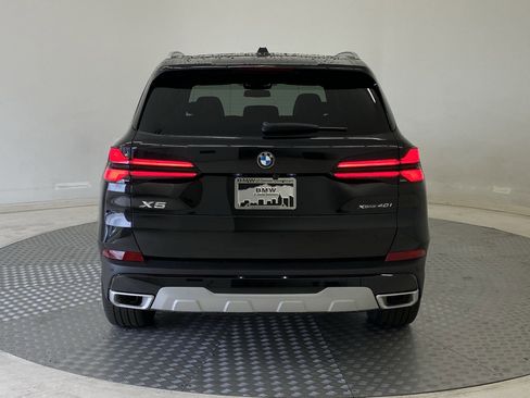 Used 2026 BMW X5 xDrive40i w/ Executive Package image 9