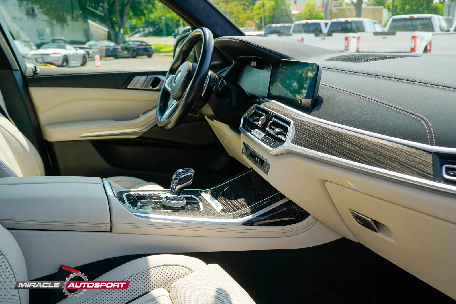 Used 2022 BMW X7 M50i AWD/4WD image 34