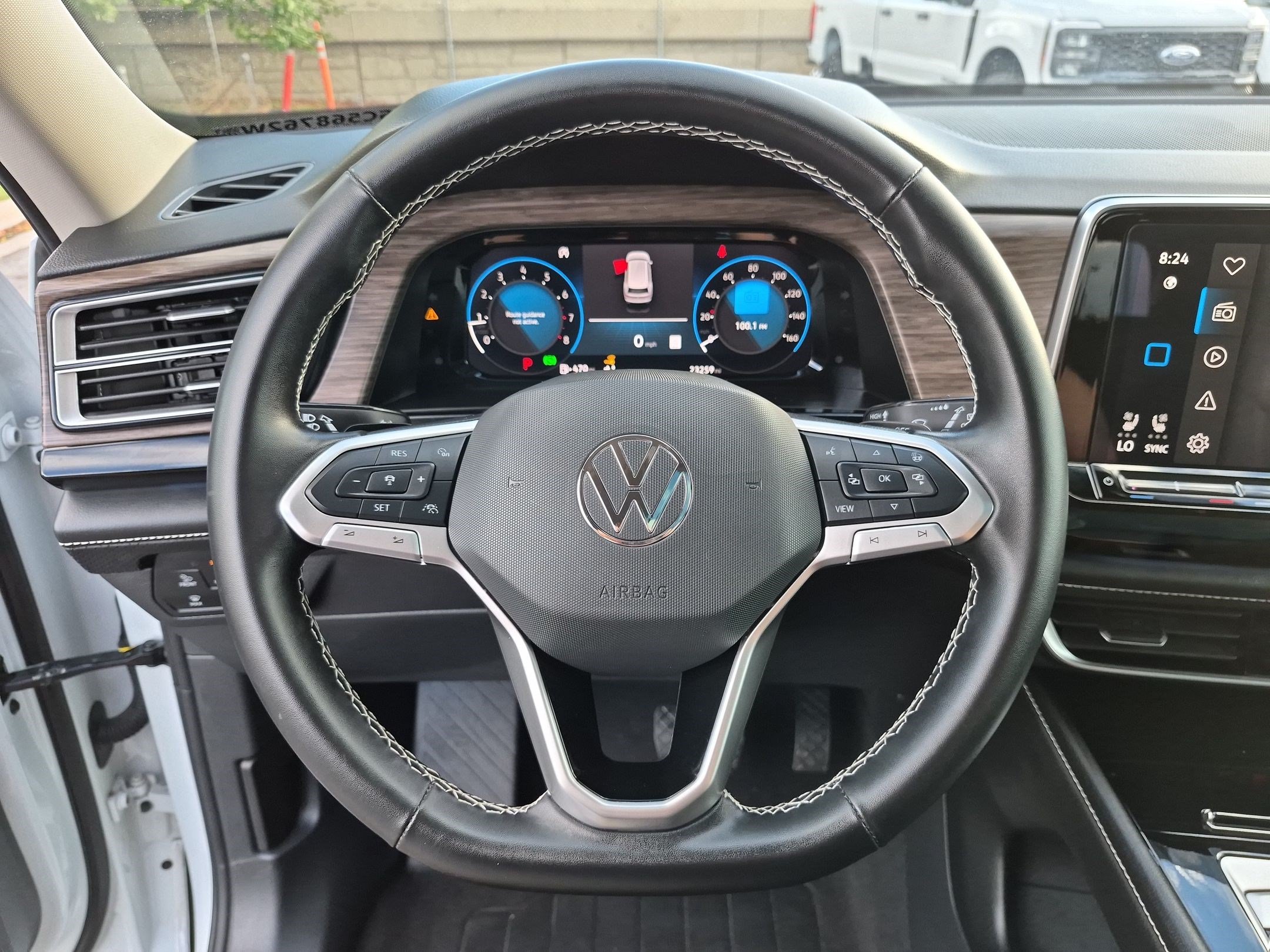 Used 2025 Volkswagen Atlas SEL AWD/4WD image 20