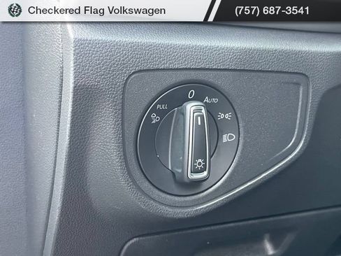 Used 2023 Volkswagen Atlas SE FWD image 17