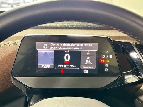 Certified 2023 Volkswagen ID.4 Pro image 15